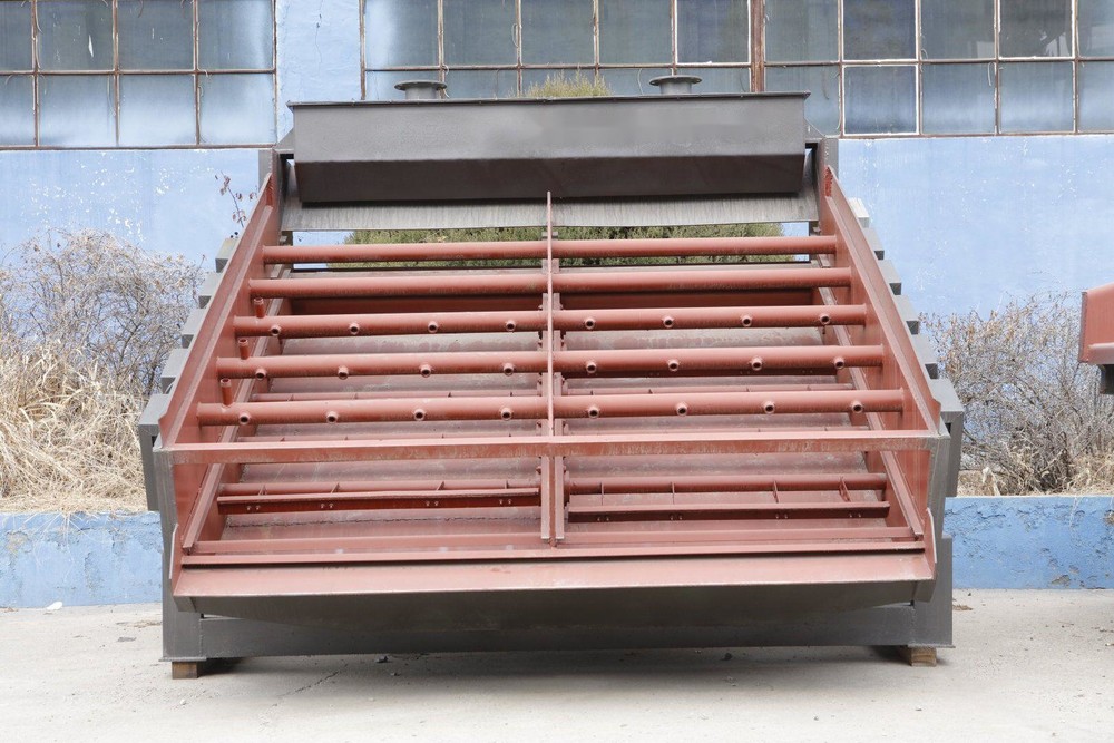 High Performance Self-center Vibrating Screen for Beneficiation
